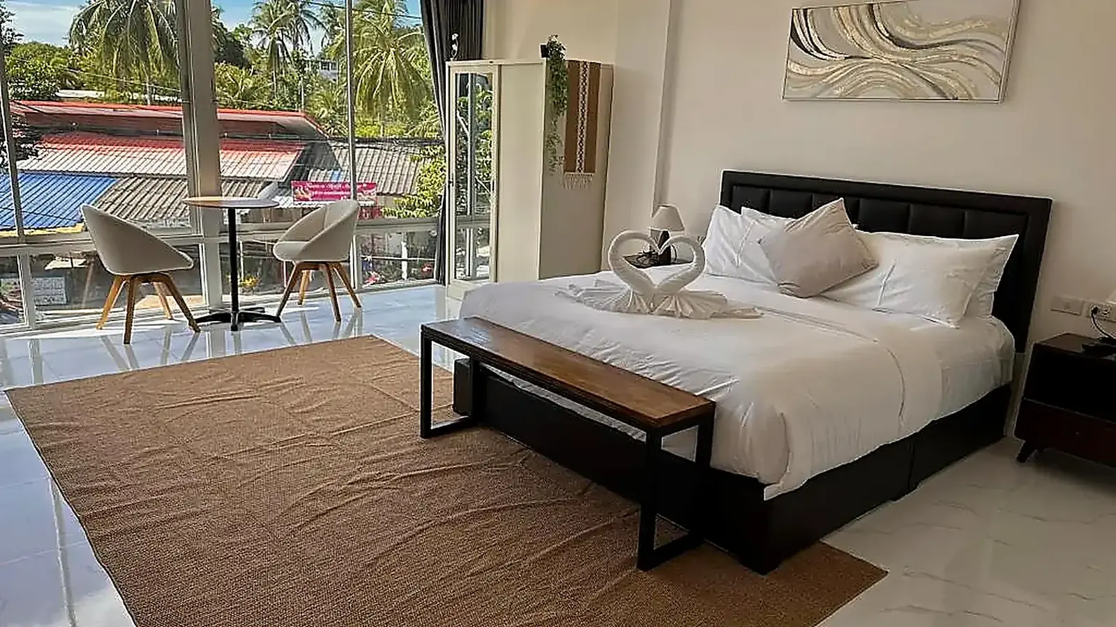 Chambre avec balcon privatif et vue sur la végétation